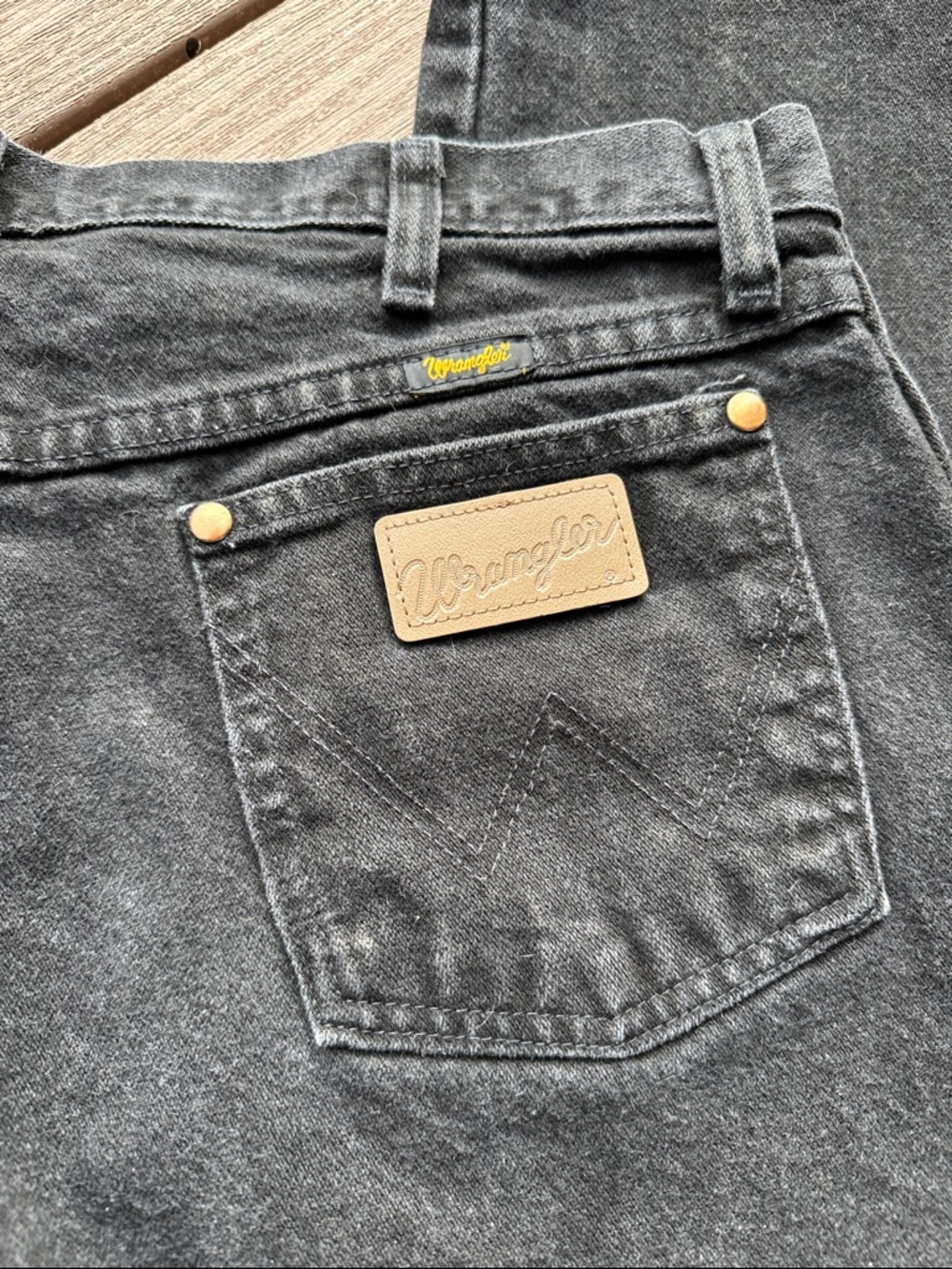 Wrangler Men's Straight Jeans in Washed Black